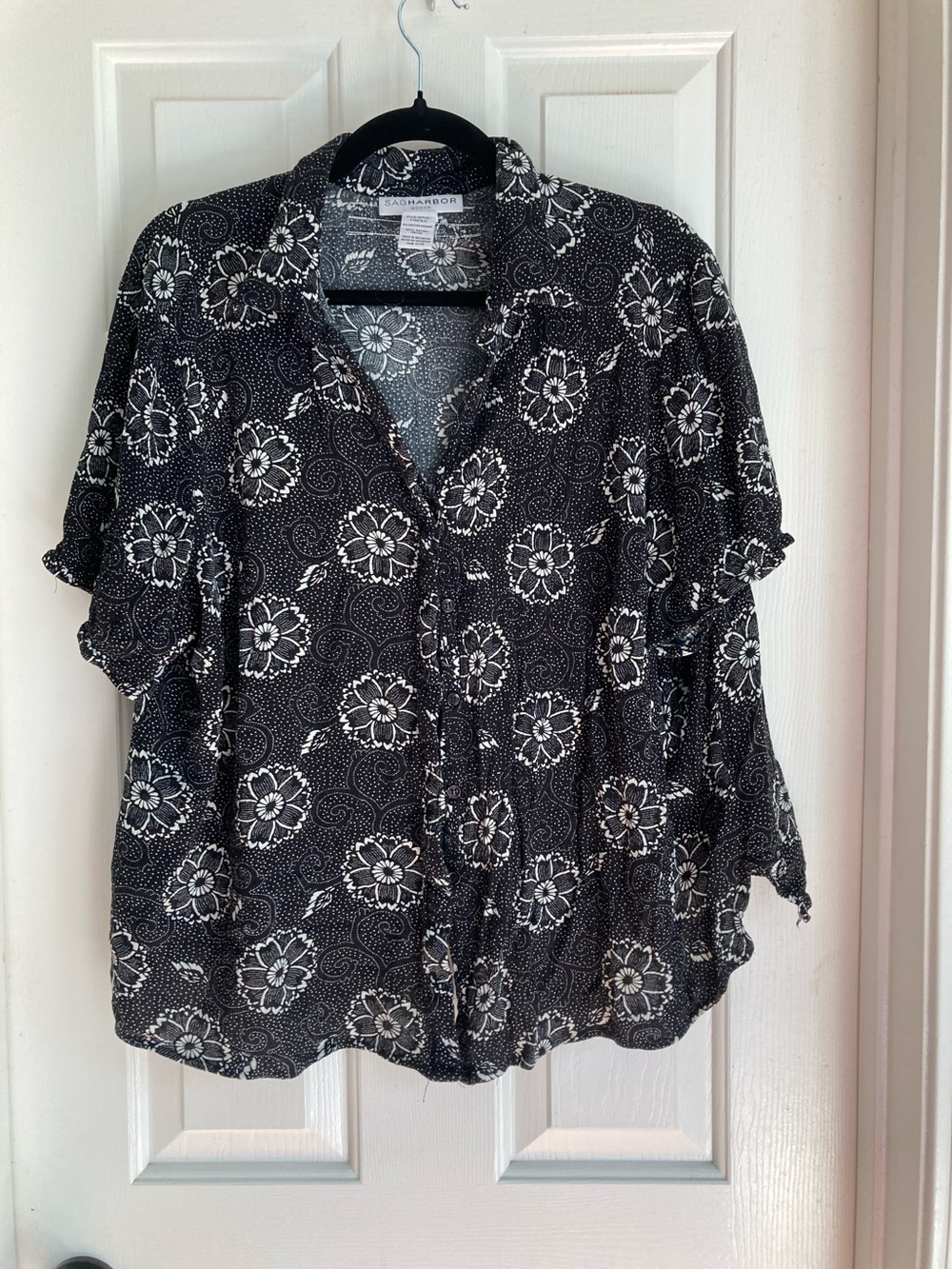 Sag Harbor Black and White Floral Button-Down Shirt